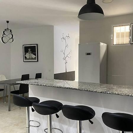 Apartamentos Manrique Jerez de la Frontera Exteriör bild
